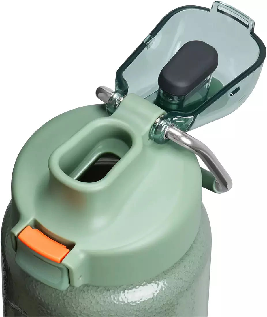 Stanley The Wellspring Bottle showing easy-carry finger loop