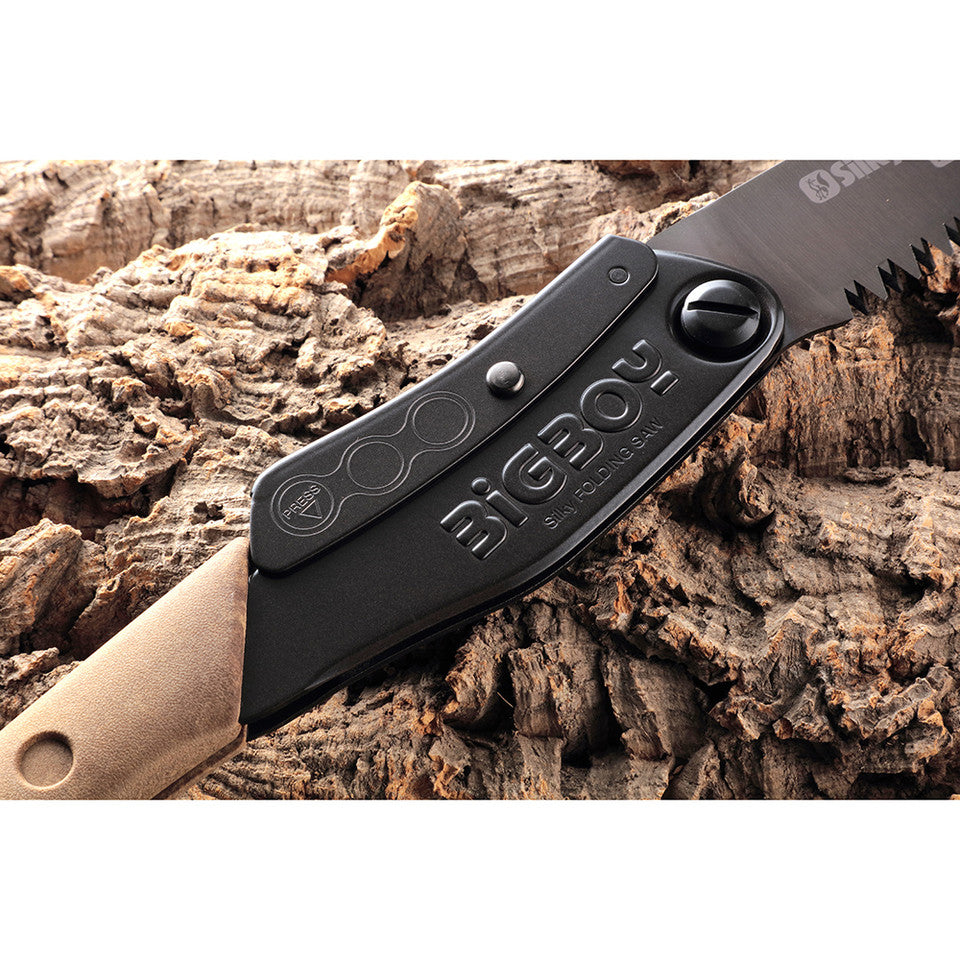 From survival to stealth, the Outback Edition hand saw offers professional-grade performance with its tapered blade, ergonomic grip, and reflective-reducing finish.