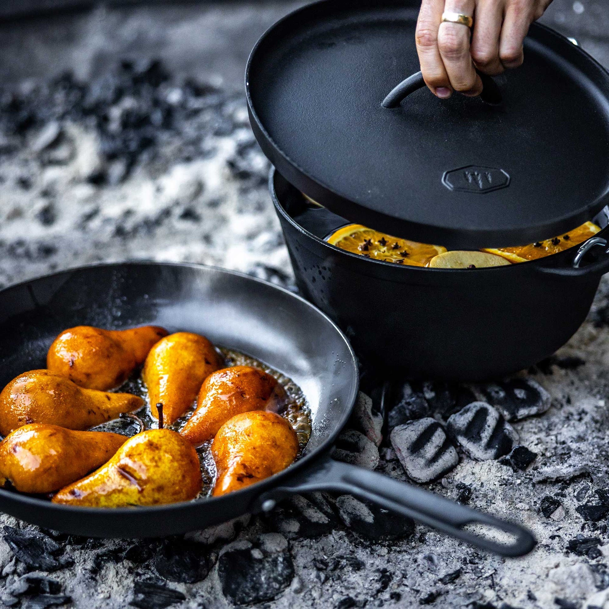 nitrided corrosion-resistant cast iron pan