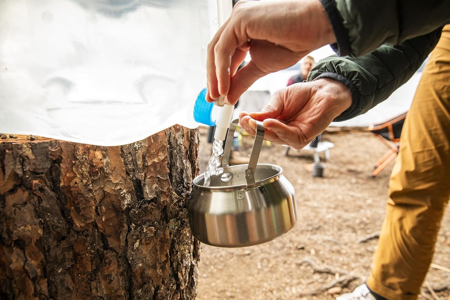 Side profile of the Glacier Stainless 1 Qt stainless steel camping kettle.