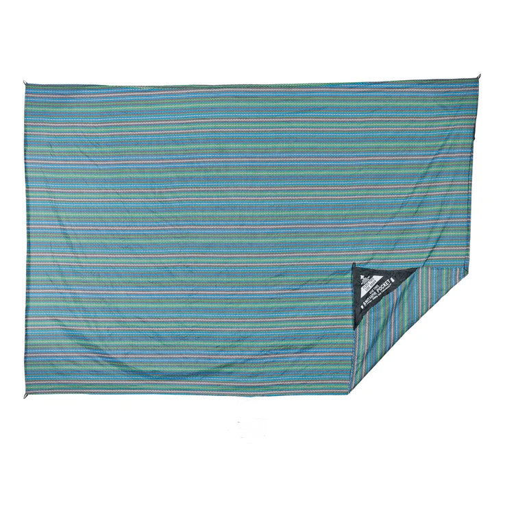 Packable outdoor blanket made from lightweight parachute nylon