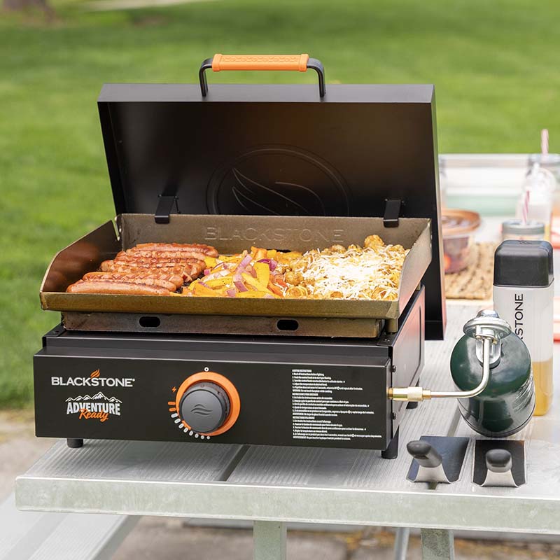 Sturdy hard cover with built-in hooks for the 17-inch Adventure-Ready Griddle