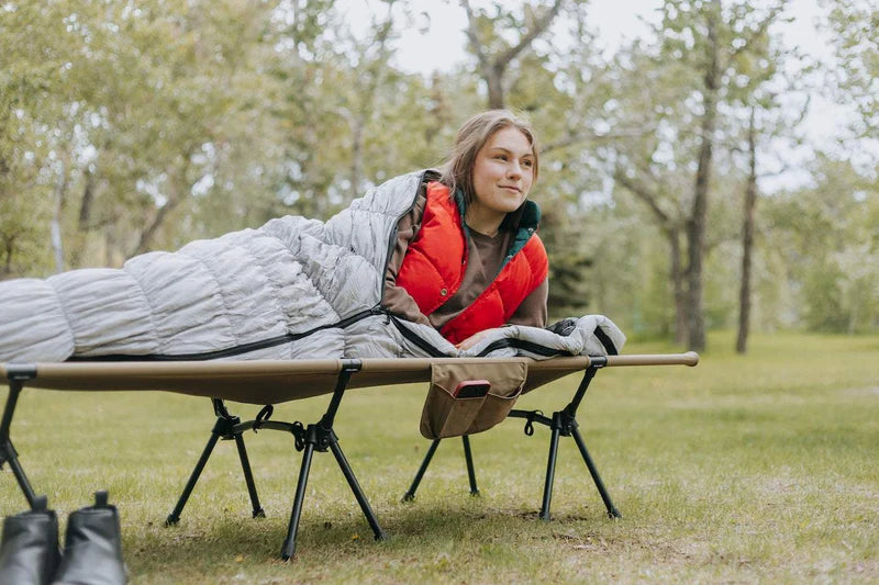 Foldable camping bed with quick locking structure for easy assembly and storage