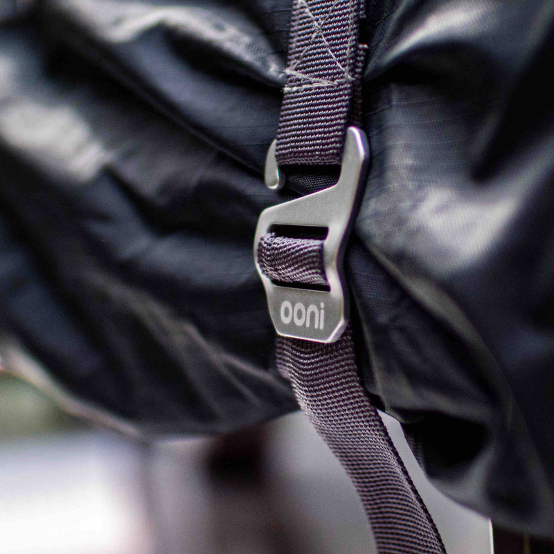 Ooni Karu 16 cover designed to prevent slippage and keep your oven clean