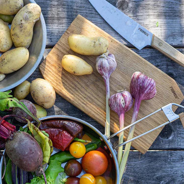 15cm stainless steel camp knife with oak handle for slicing, chopping, and filleting food outdoors