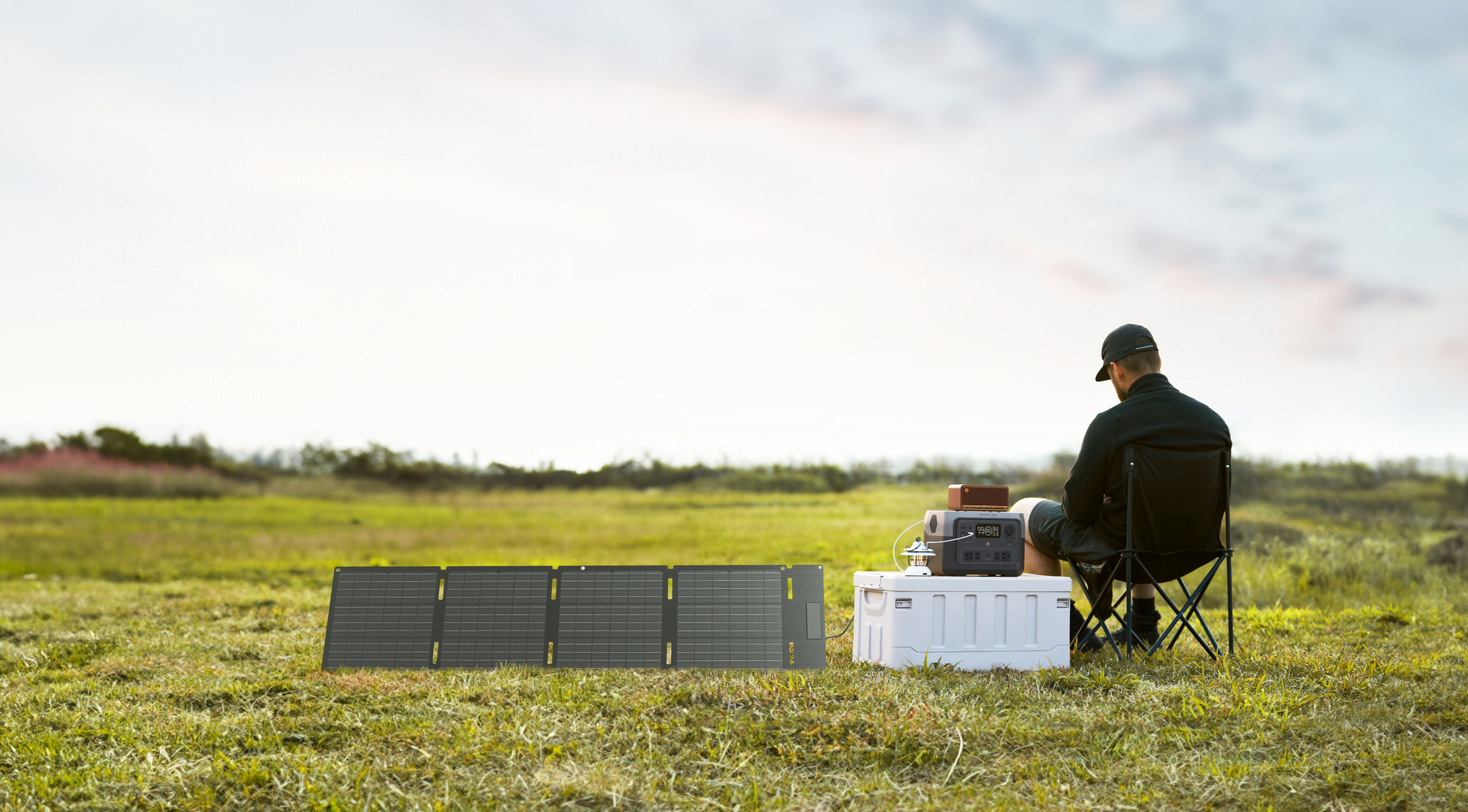 Smart portable power station with Wi-Fi and Bluetooth monitoring through mobile app