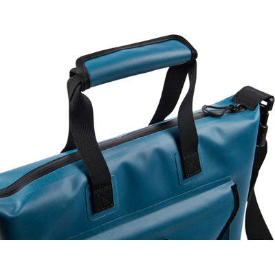 YKK zipper detail on Pelican Dayventure Tote cooler