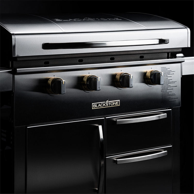 Blackstone Select griddle with Omnivore griddle plate technology and four heat zones