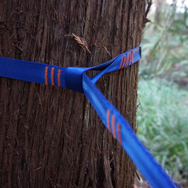 Camping hammock tree straps with 400 lb weight capacity and reinforced triple nylon stitching