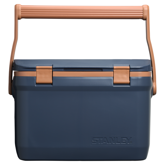 Portable 16 quart hard cooler with heavy-duty latches and carry handle