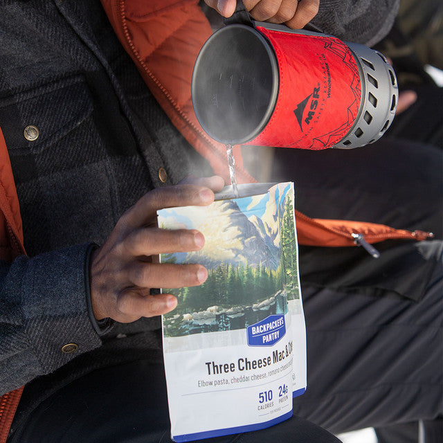 Freeze-dried macaroni and cheese outdoor meal pouch