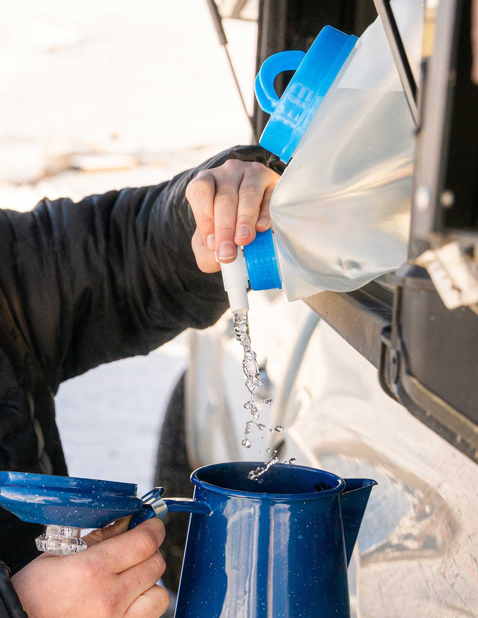 Collapsible Water Jug with High Burst Strength – 12.6" x 10.2" x 10.2"
