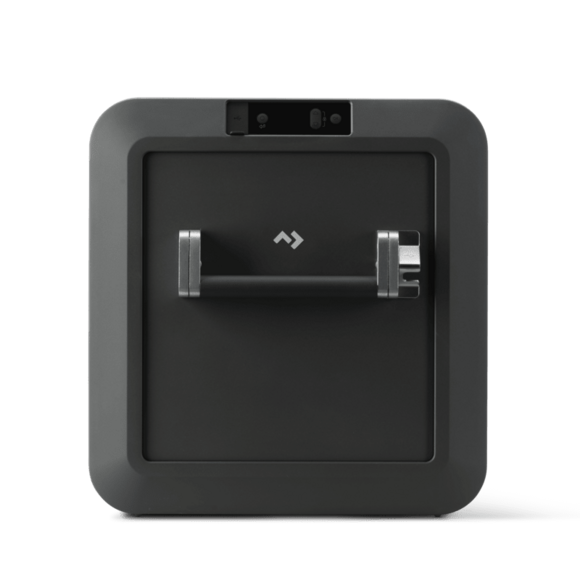 Easy-to-read TFT color screen with soft-touch buttons and a USB port.