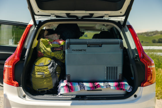 3-stage battery protection system of the Dometic CFX2 cooler, ensuring a charged car battery and cold contents.