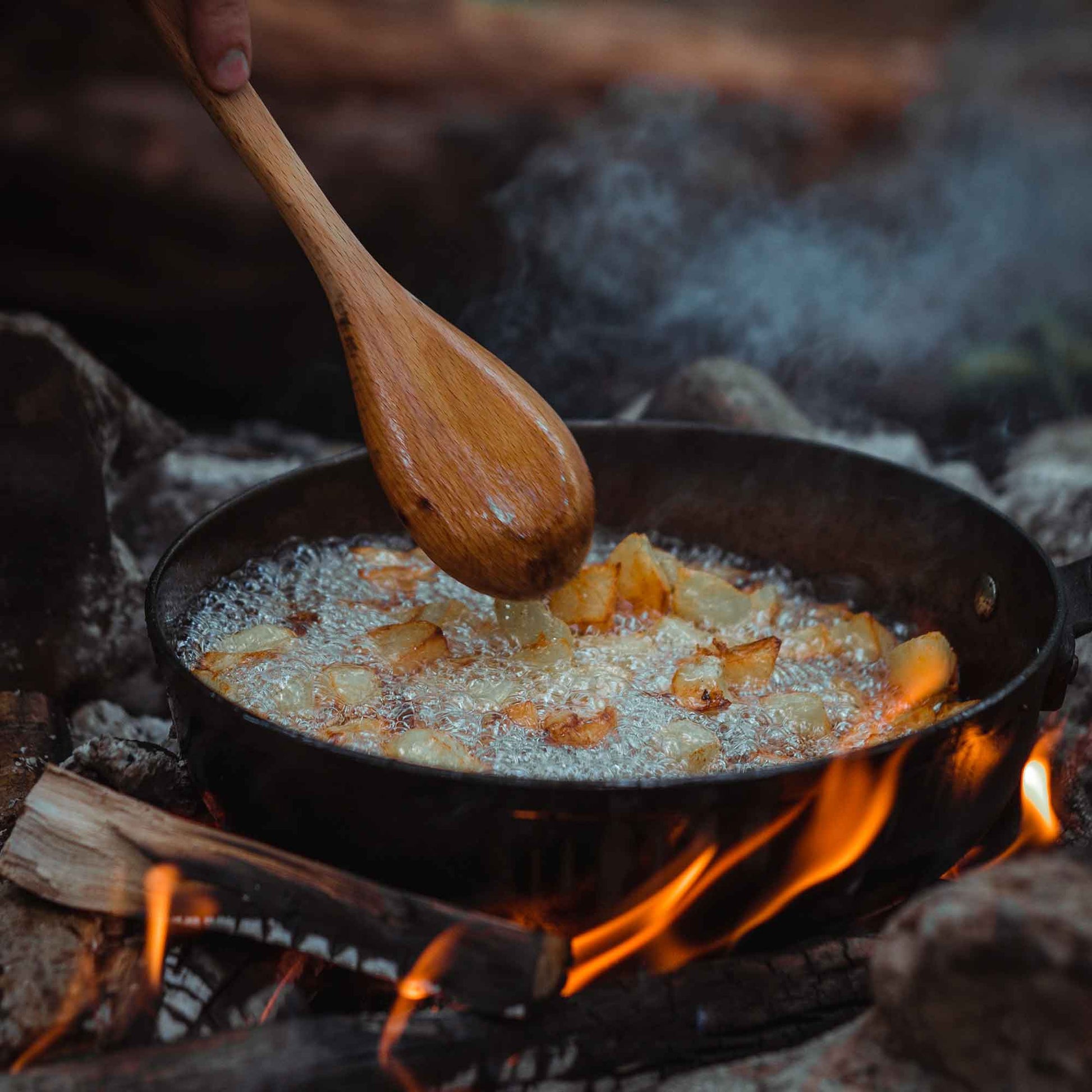 best 12-inch lightweight cast iron frypan for outdoor cooking