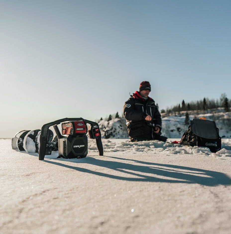 Twin serrated stainless steel Maven blades for fast clean ice cutting