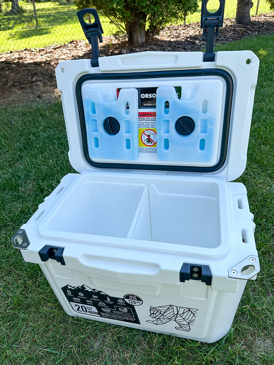 Close-up of Orso 20QT Icebox ice pack – puncture-resistant, reusable, and filled with non-toxic gel