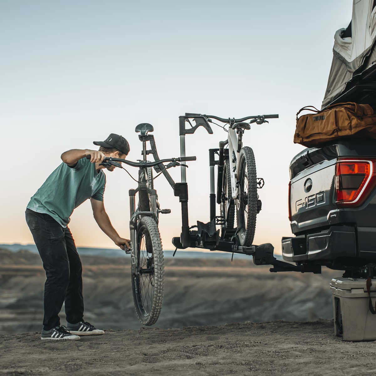 Thule Verse locking system – Showing the integrated bike and carrier locks for security.