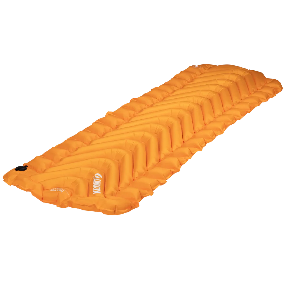 Close-up of deep weld patterning, designed to enhance loft and improve thermal comfort