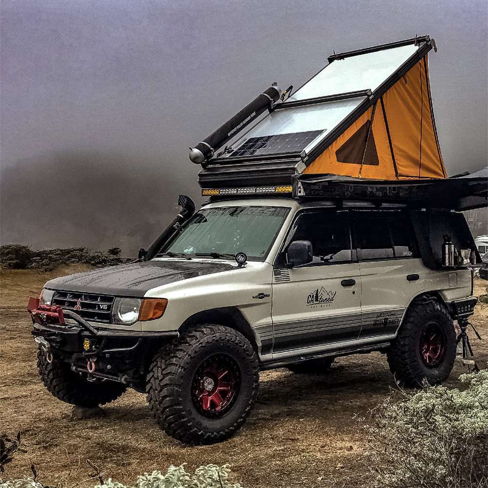 Technical specifications of the Go Power! 110-Watt Solar Flex™ panel, including dimensions, voltage, current ratings, and warranty details.