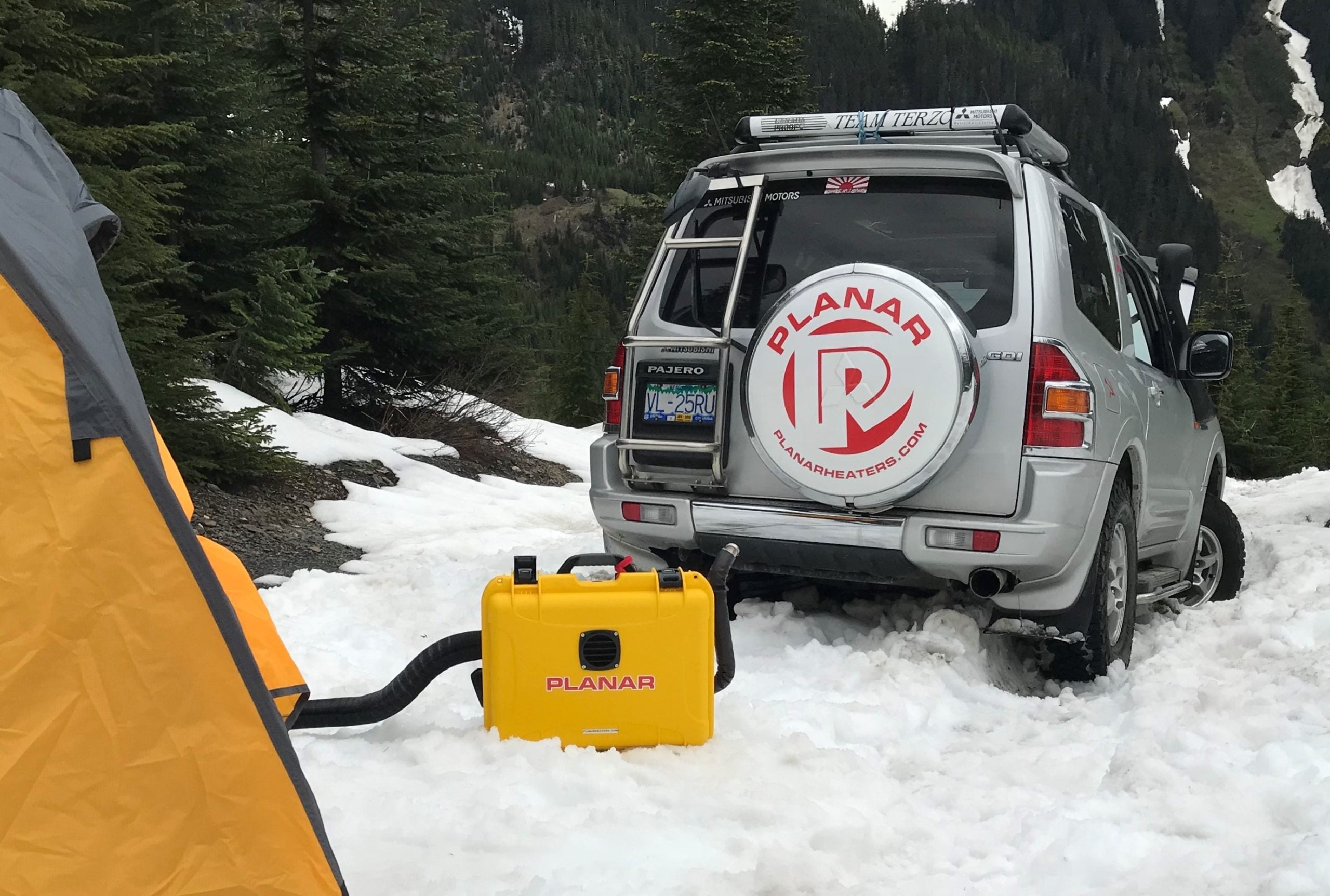 Planar 2D diesel heater carrying case for outdoor use