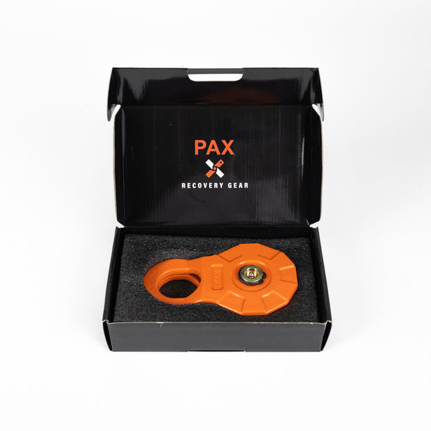 Complete vehicle recovery kit with kinetic rope and recovery straps