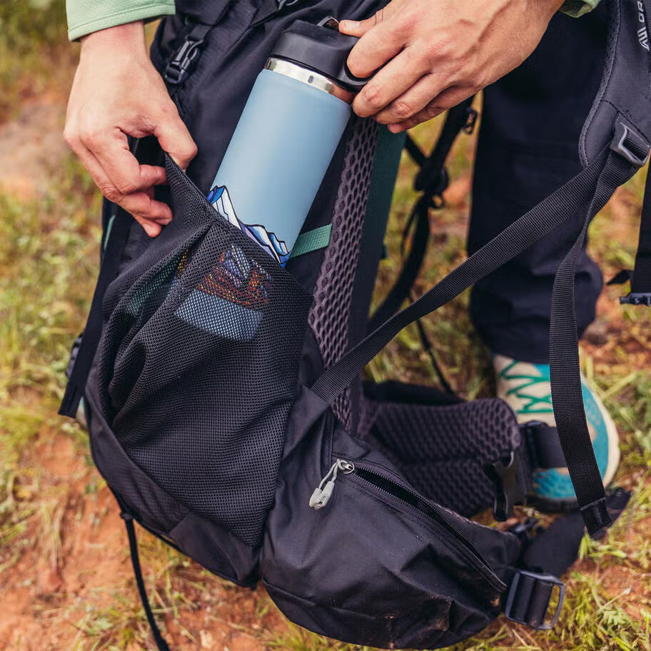 Lightweight men's trekking backpack featuring VersaFit adjustable fit and alloy frame support