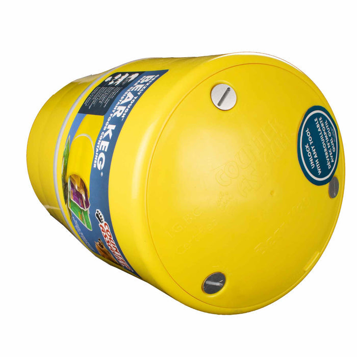 Close-up of the Bear Keg material and locks – Made of BPA-free ABS plastic with stainless steel locks that open with a coin or screwdriver.
