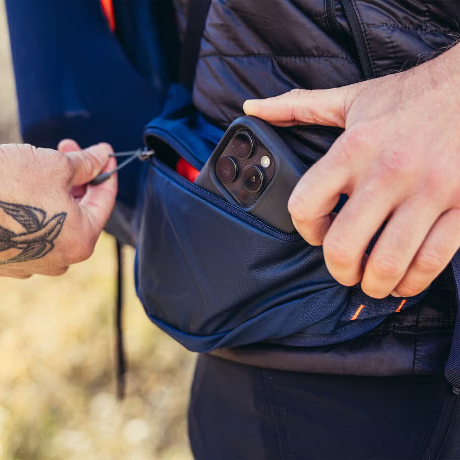 Full-length side zipper access on Gregory Paragon 50 backpack