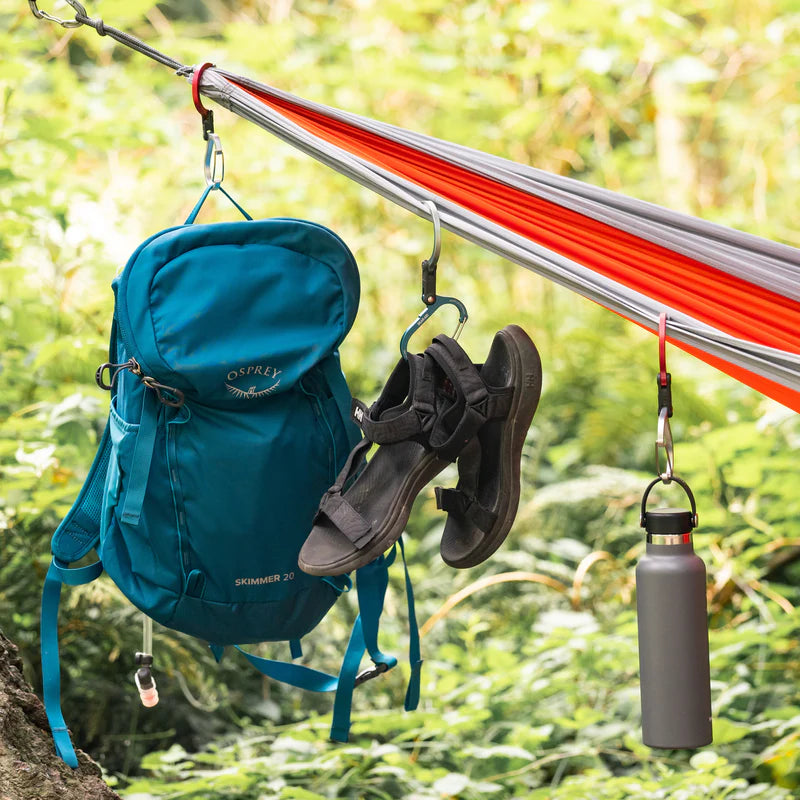 Versatile Heroclip Medium carabiner hook for hanging backpacks, duffel bags, and gear