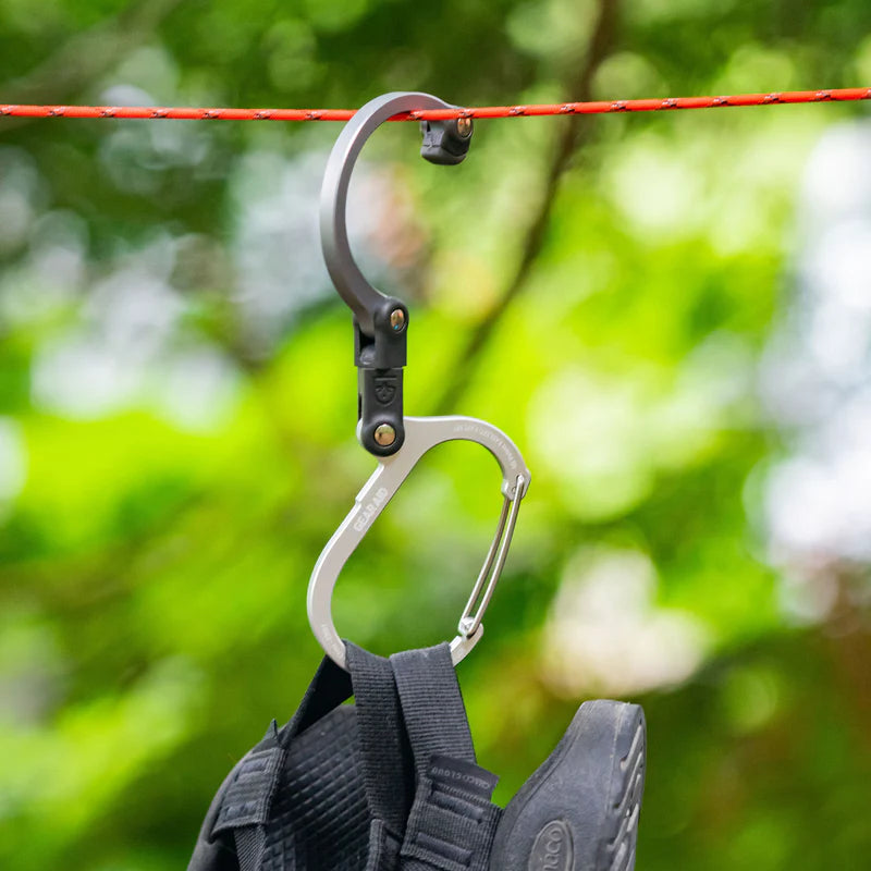 Heavy-duty aluminum gear clip that supports up to 60 lbs of equipment