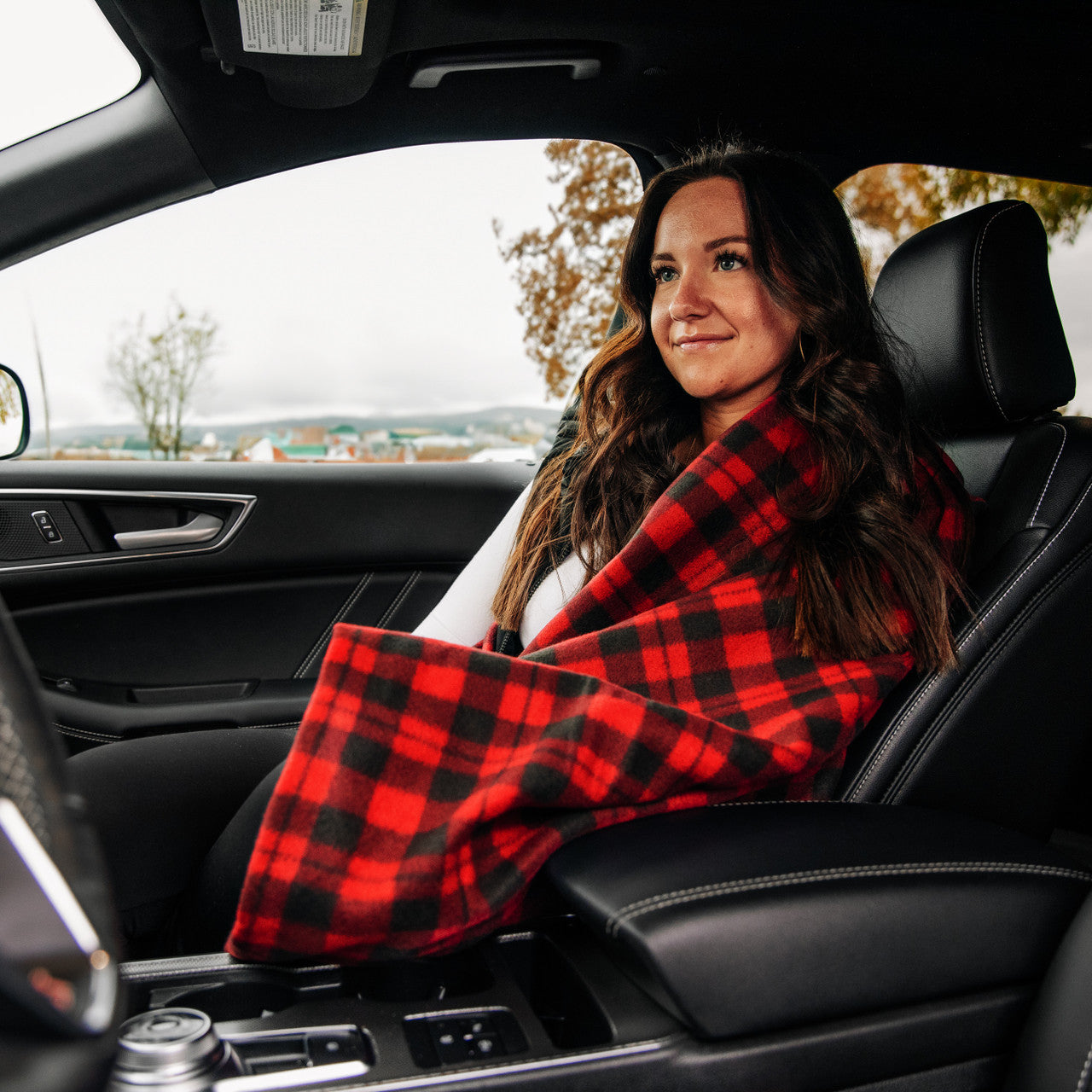 Camco 42804 heated travel blanket with 7 foot power cord