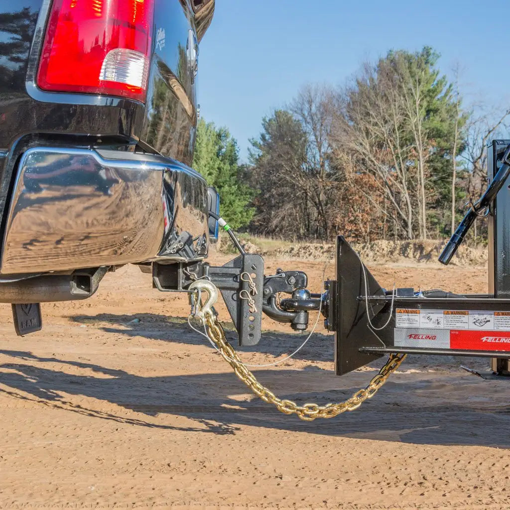 Rubber bumper minimizes vibrations and noise for smoother towing.