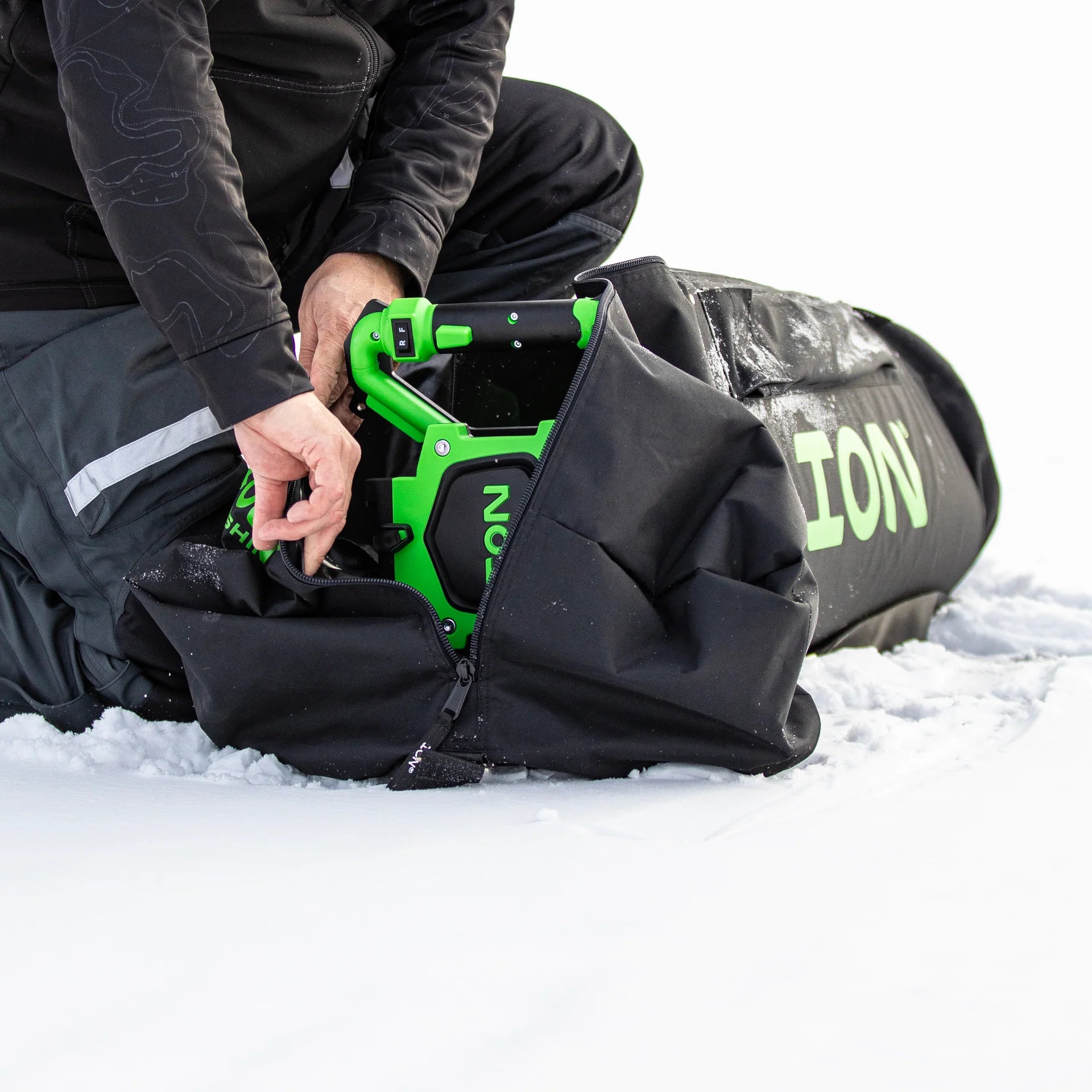 ION® Auger Carry Bag (2024)