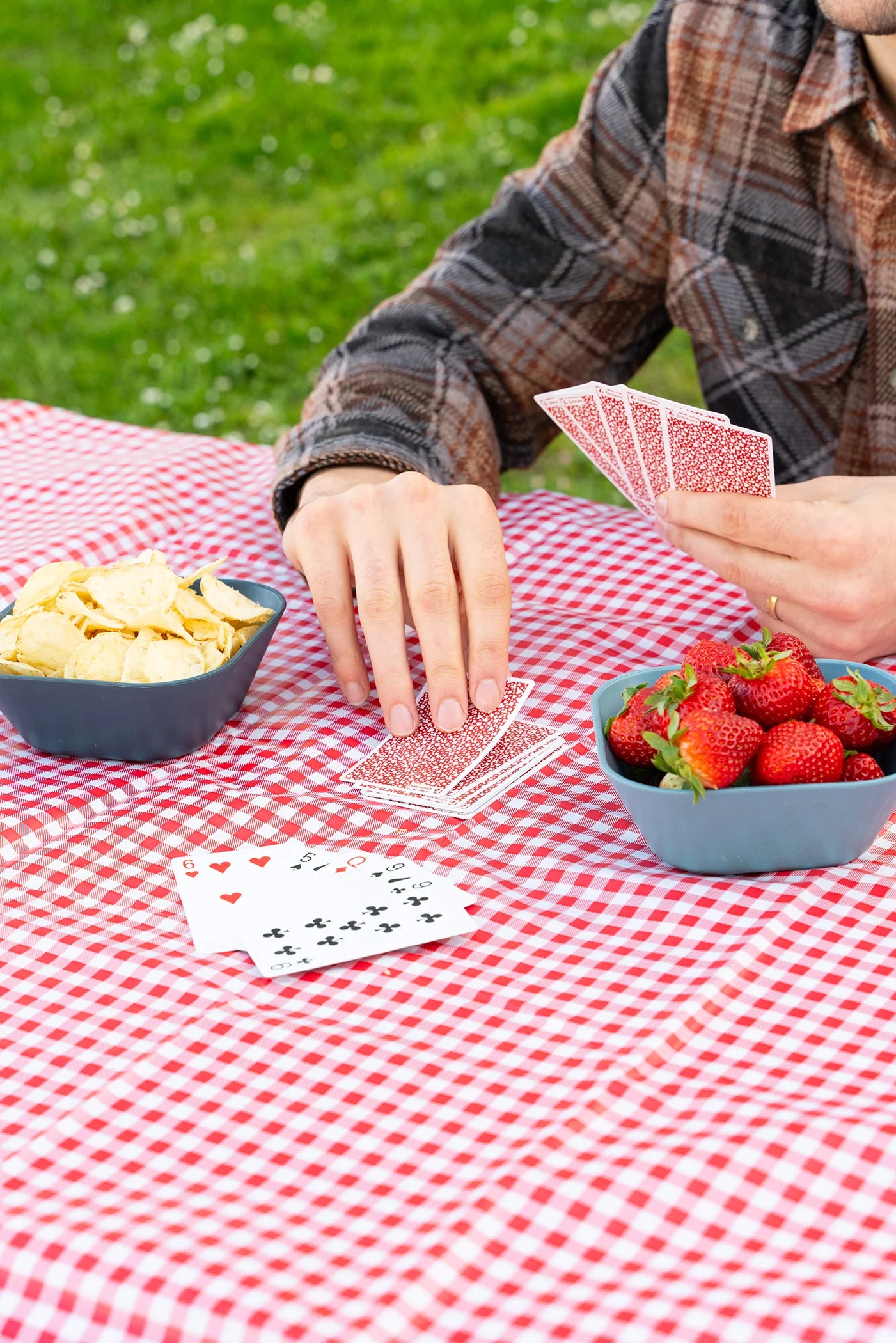 Camping kitchen essential picnic table cover for clean outdoor meals