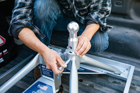 Andersen Hitches Aluminum Ultimate 5th Wheel Connection - Ultimate Connection Gooseneck Mount - ONE Person Install or Removal in Less Than 5 Minutes! AND3220