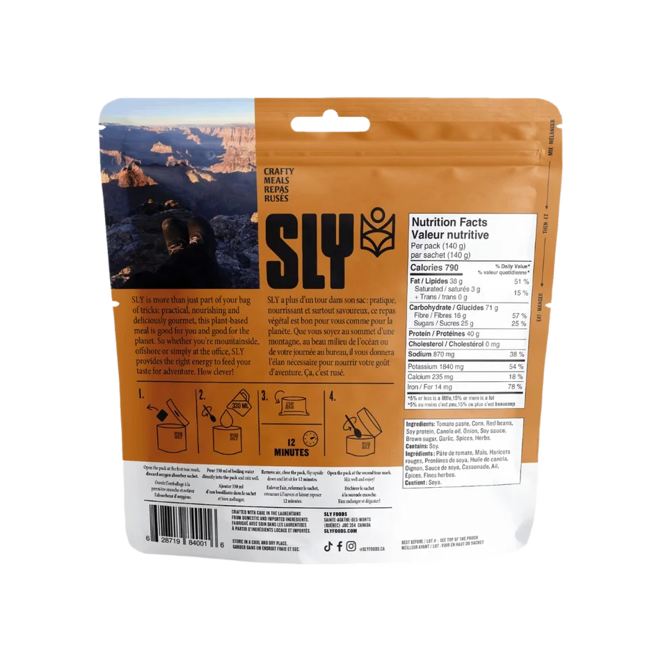 Freeze-dried vegan chili with red beans, corn and soy protein