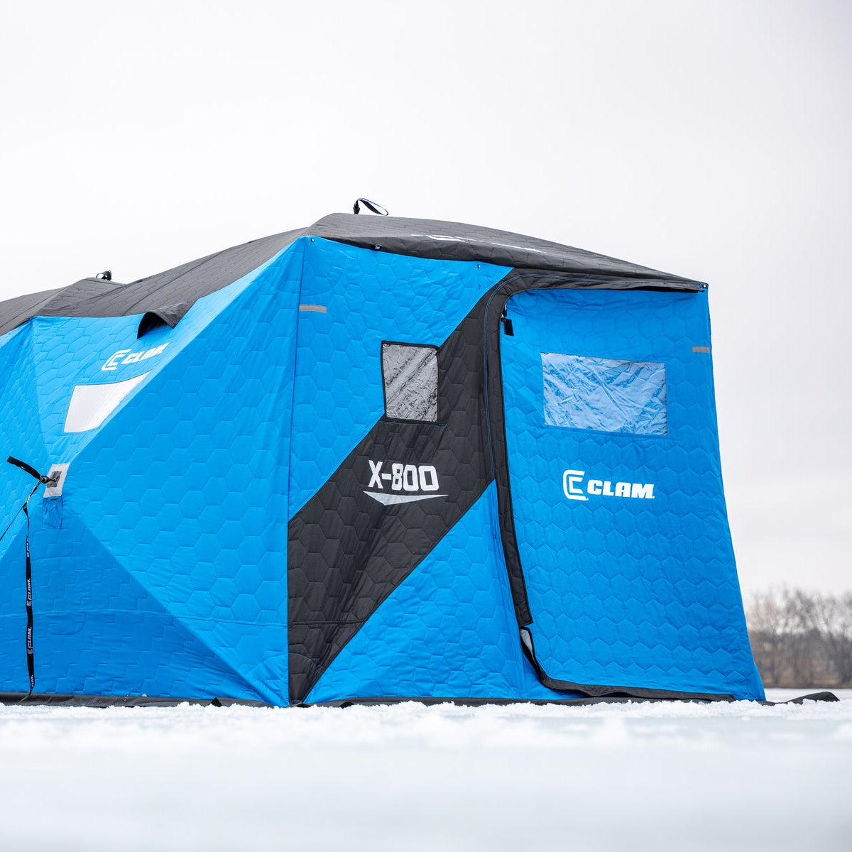 Clam X-800 thermal hub shelter exterior