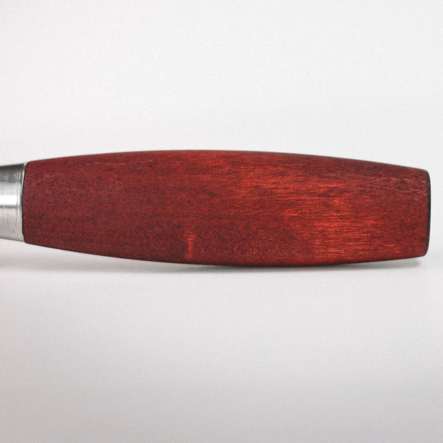 Barrel-shaped birch handle on Morakniv Classic 1/0 classic knife