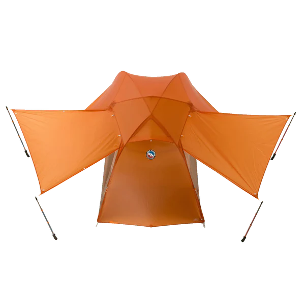 Freestanding ultralight tent with 1.18 kg trail weight