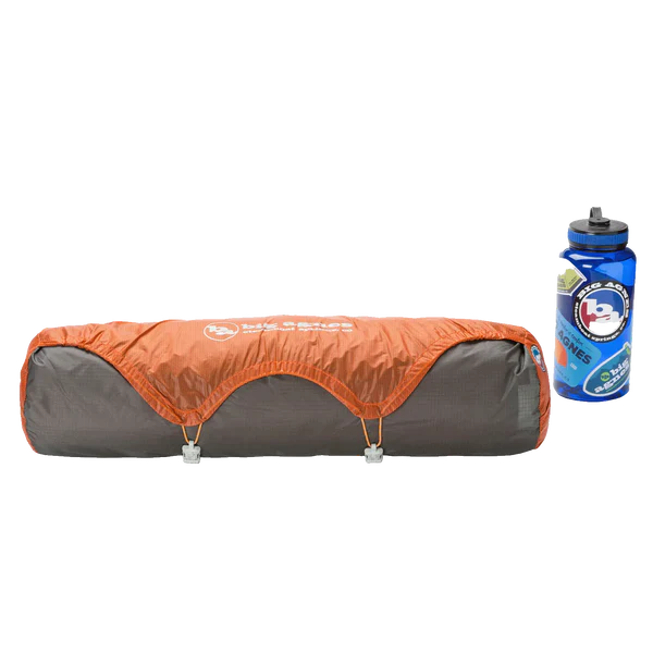Ultralight 3-season tent with dry-entry vestibules and awning doors