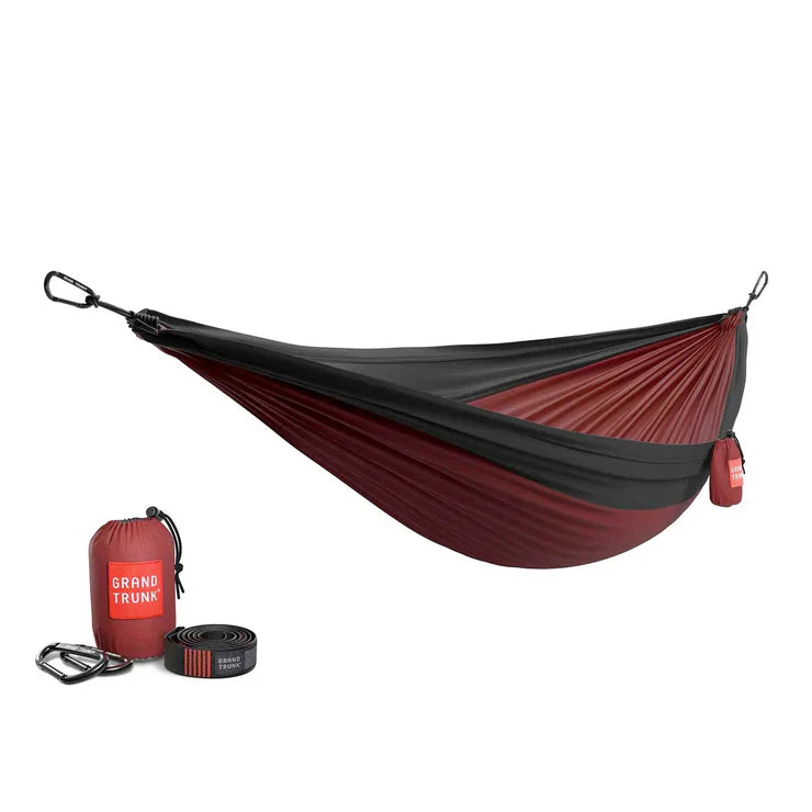 Lightweight outdoor hammock with portable packable design for easy transport