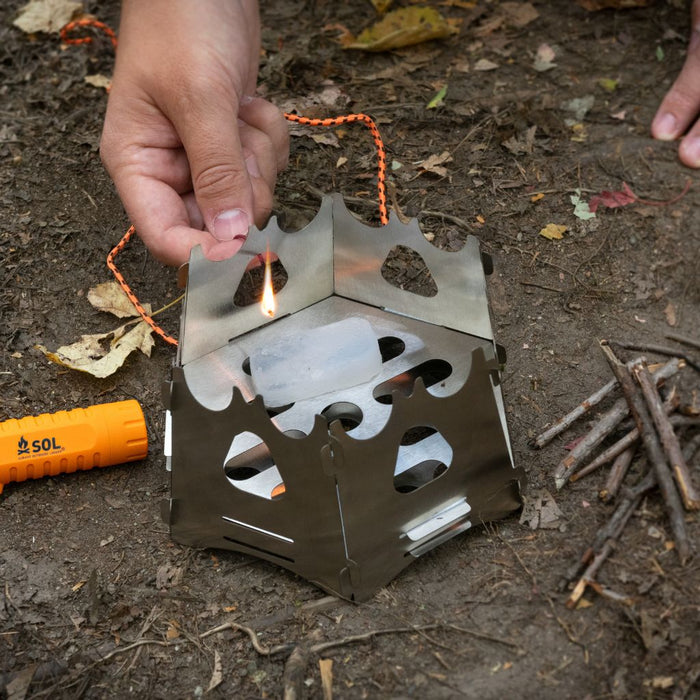 Fire Lite bio-based ethanol fuel cubes for camp stoves