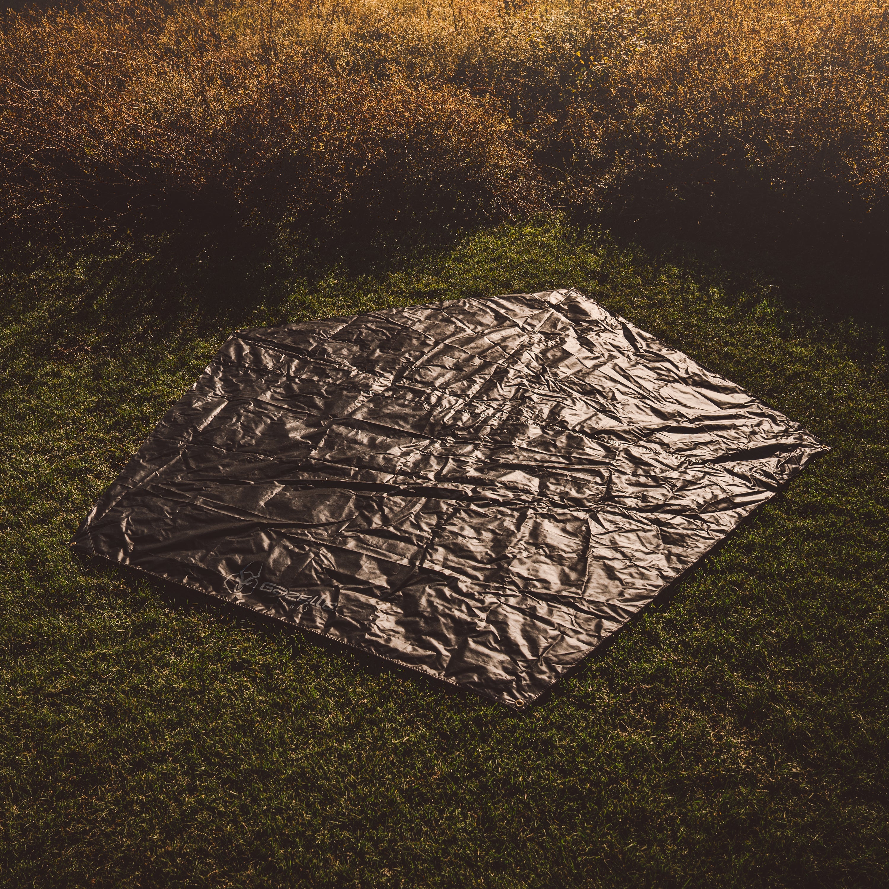 Close-up of 300 denier Oxford weave polyester material on Gazelle G5 Gazebo Footprint

