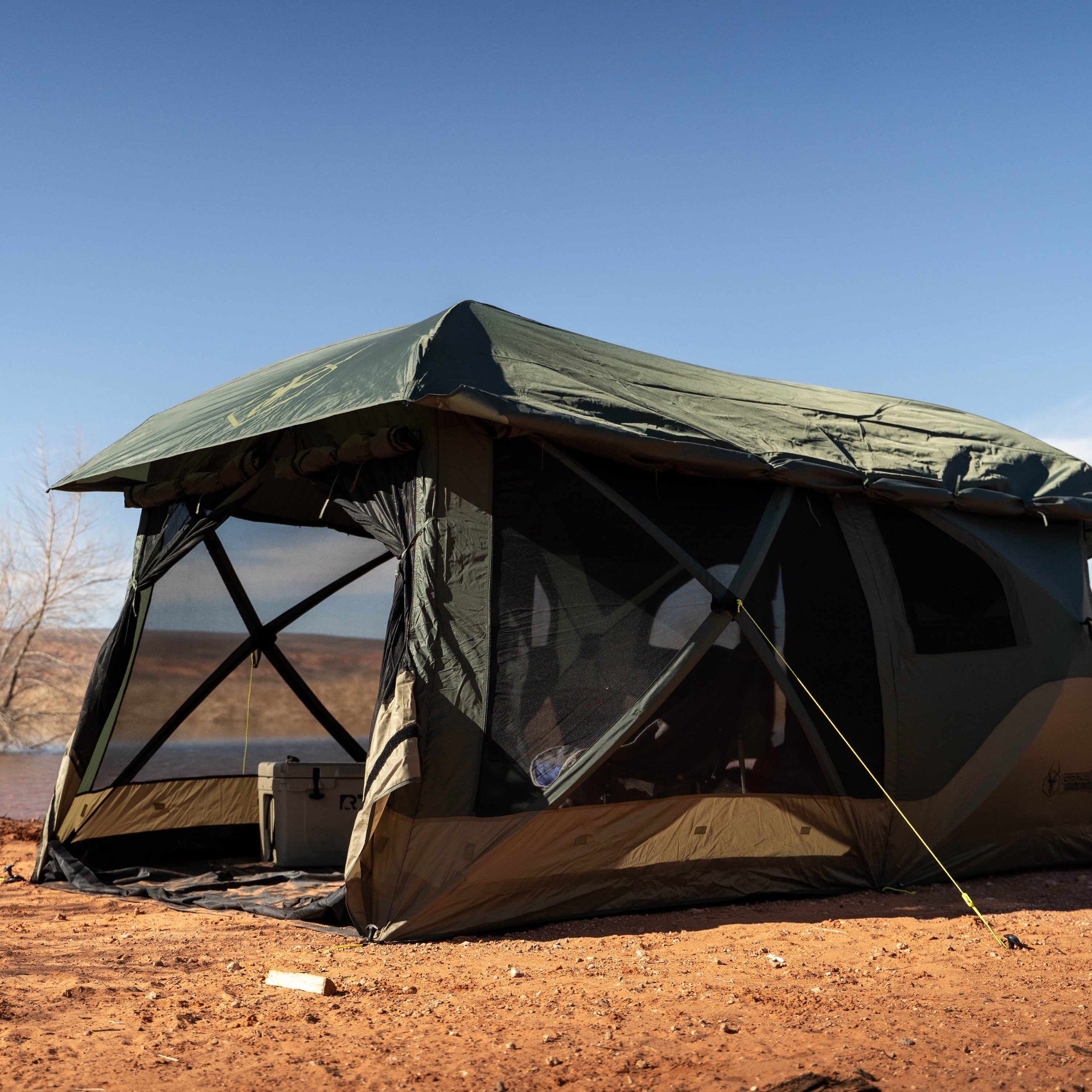 Gazelle T4 Plus tent with convertible screen room