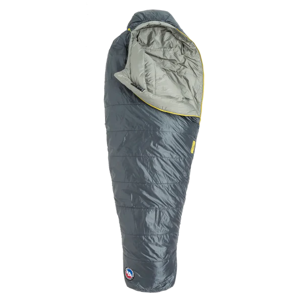 20-degree traditional mummy sleeping bag for backpacking and camping