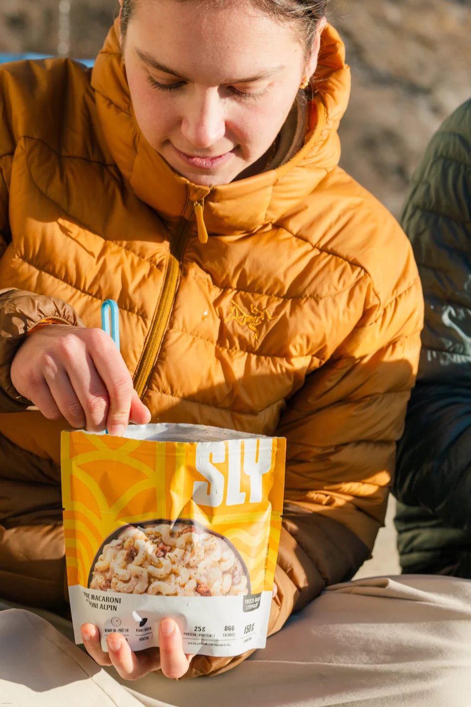 SLY Alpine Macaroni 860 calorie freeze-dried meal