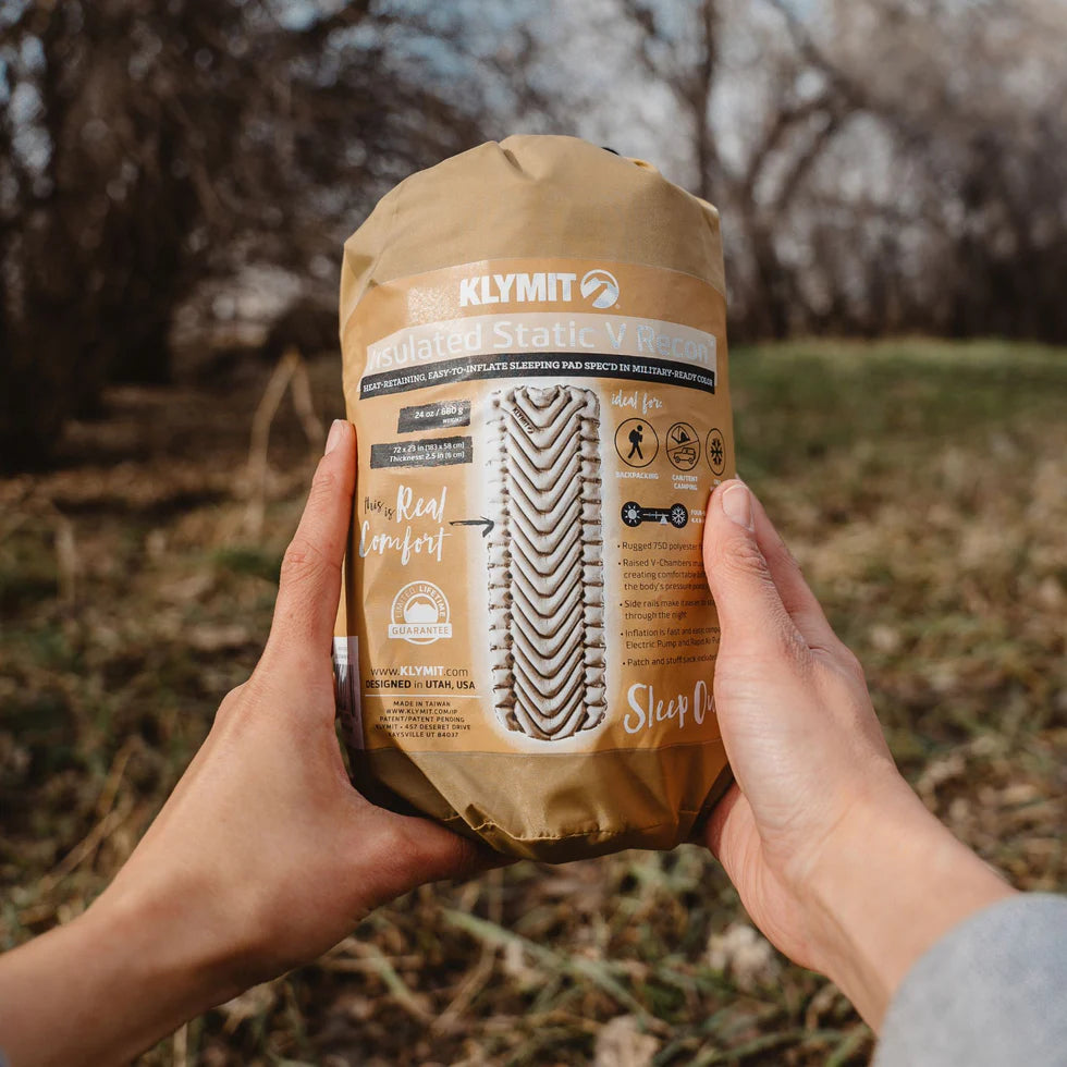 Close-up of the V-chamber design with deep weld patterning that enhances stability and minimizes air movement inside the pad.