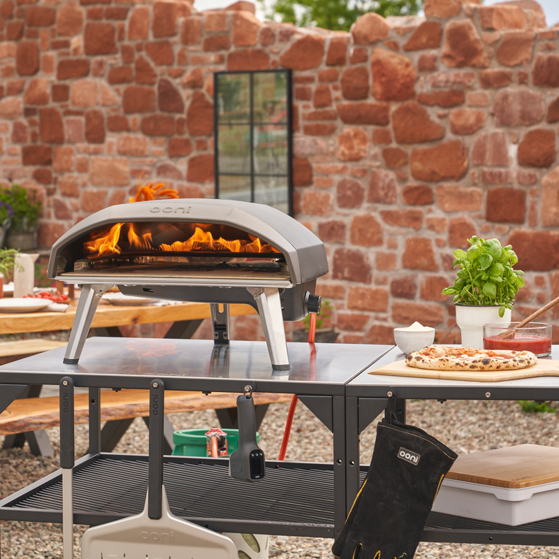 Portable gas pizza oven ideal for entertaining friends and family outdoors