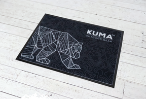 ∙› Flocked mat ∙› Vinyl edging and underside ∙› Sublimated Print ∙› Ideal for indoor and outdoor use